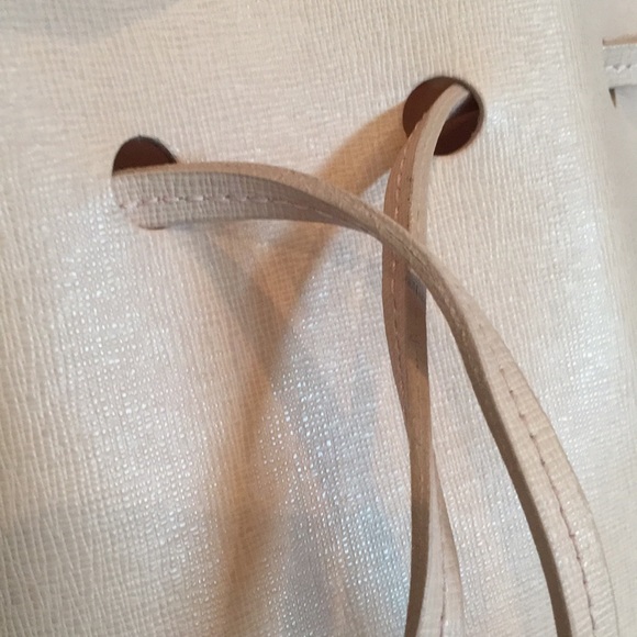 Mansur Gavriel Mini Saffiano Rosa bucket bag - Picture 8 of 8